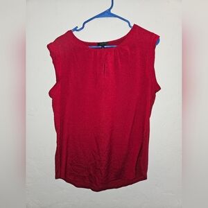 The Limited Elegant Red Sleeveless Keyhole Top